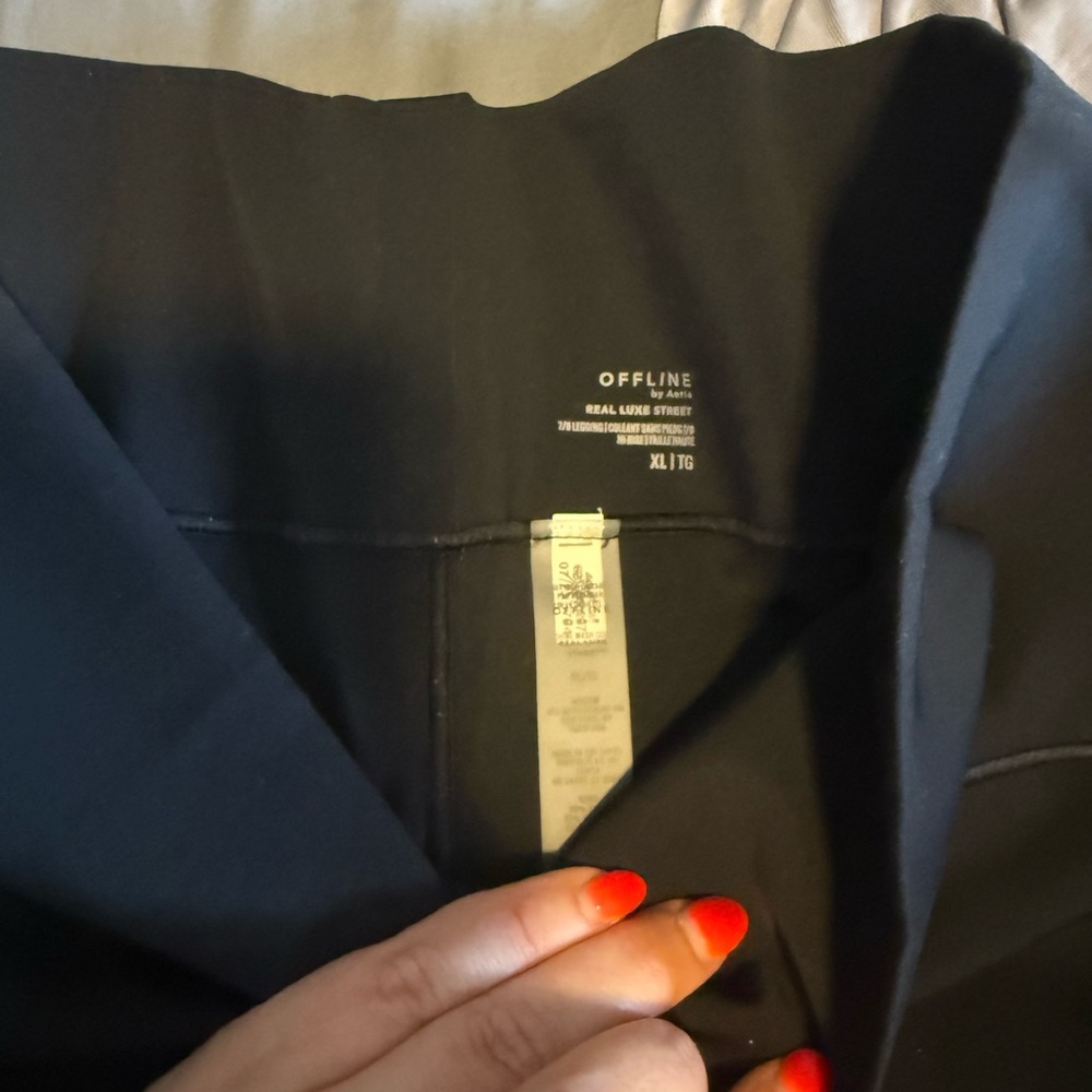 Black OFFLINE LEGGINGS